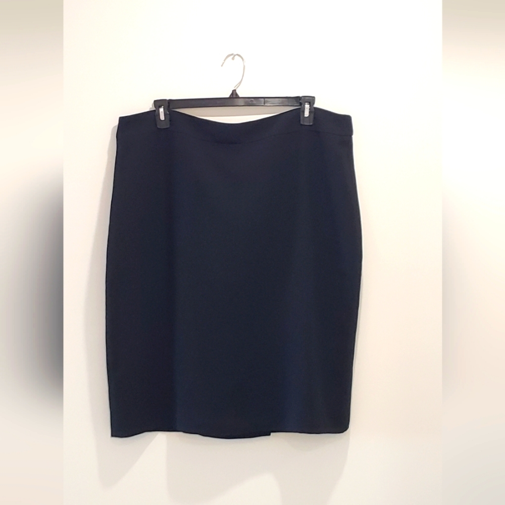 Plus Size Basic Pencil Skirt